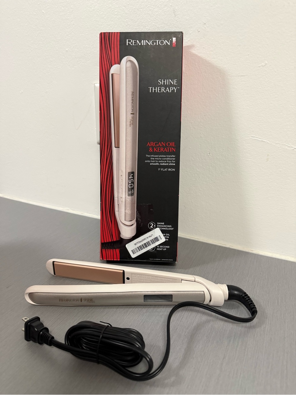 Remington Shine Therapy 1” Flat Iron – Argan Oil & Keratin LIKE NEW